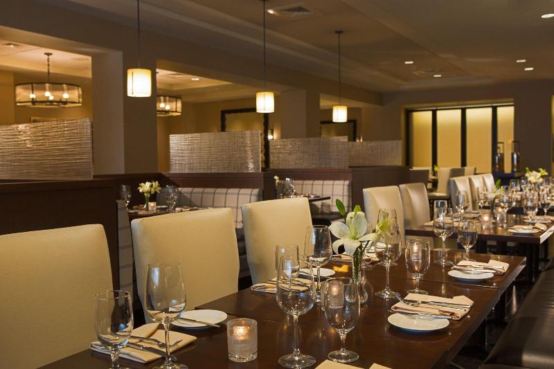 هتل Peoria Marriott Pere Marquette