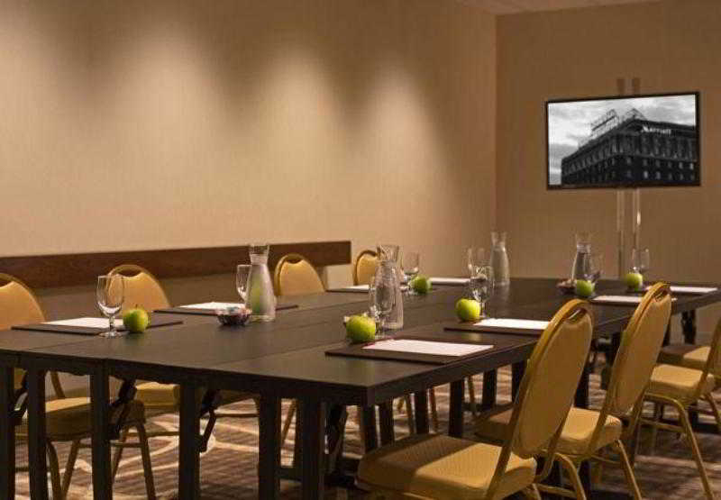 هتل Peoria Marriott Pere Marquette