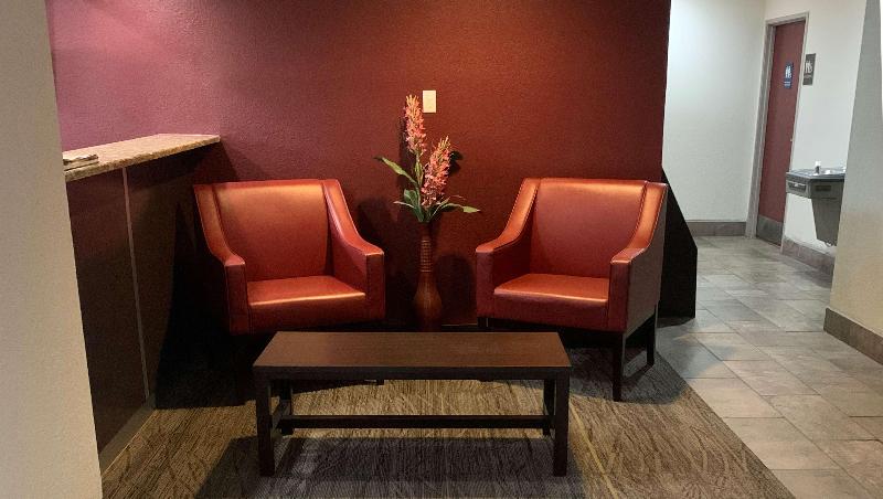 هتل Quality Inn & Suites I 10 Near Fiesta Texas