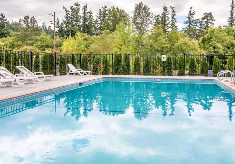 Отель Quality Inn Tigard Portland Southwest