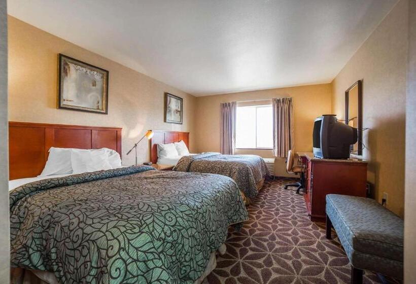 מוטל Rodeway Inn & Suites
