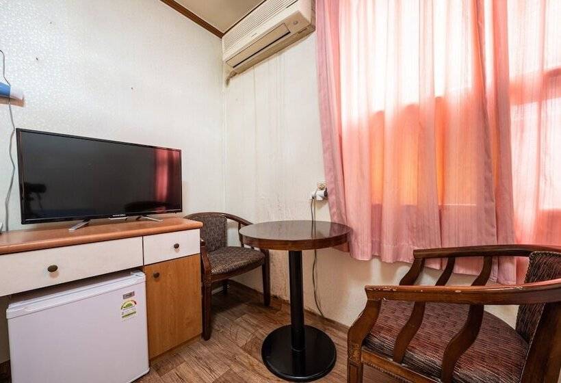 Geumho Seojung Motel