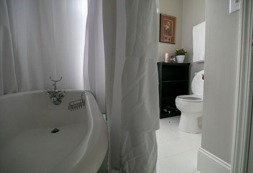 צימר Willard Richards Inn