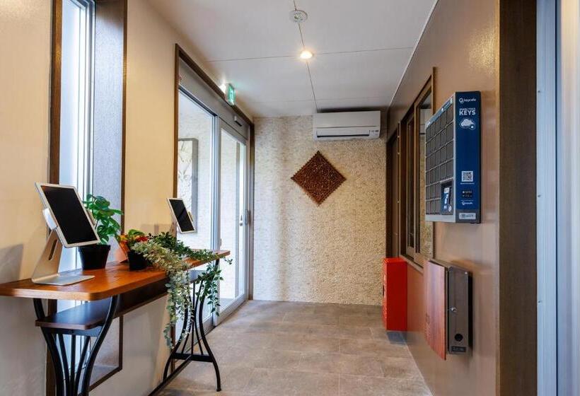 בית מלון כפרי Aqua Resort In Chatan