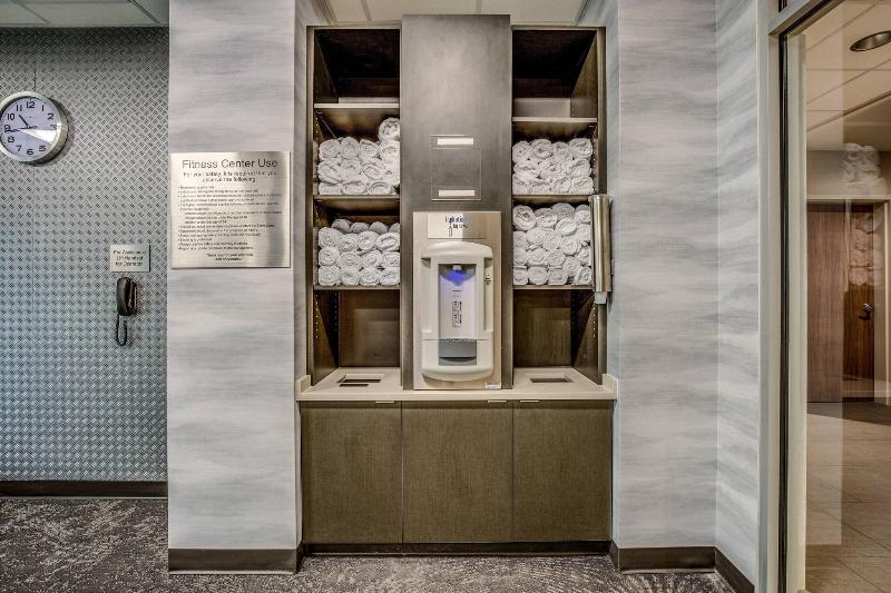 בית מלון כפרי Fairfield Inn & Suites Whitewater