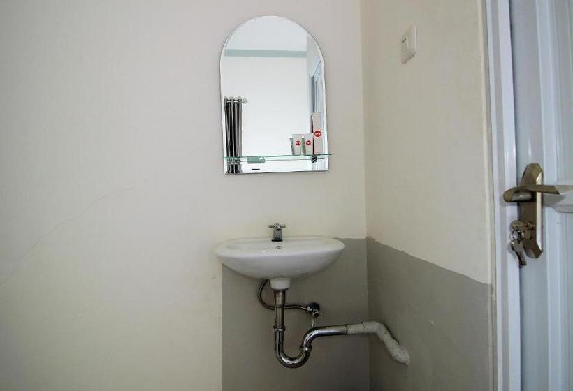 هتل Oyo 739 Residence Si Kancil