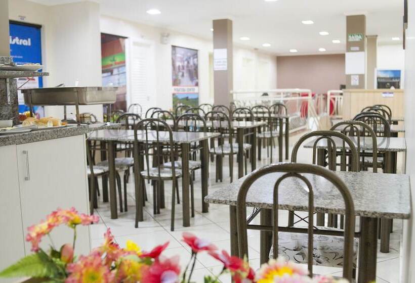 پانسیون Pousada Center Piratuba