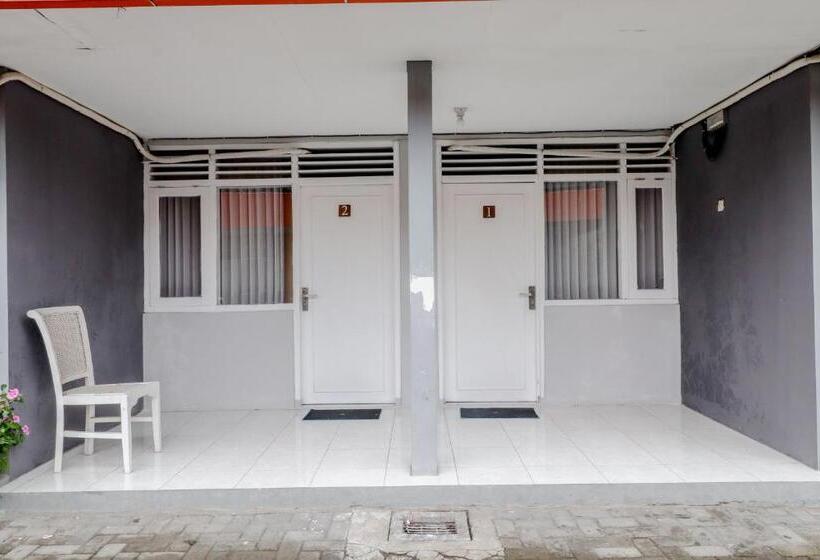 پانسیون Ratu Guesthouse