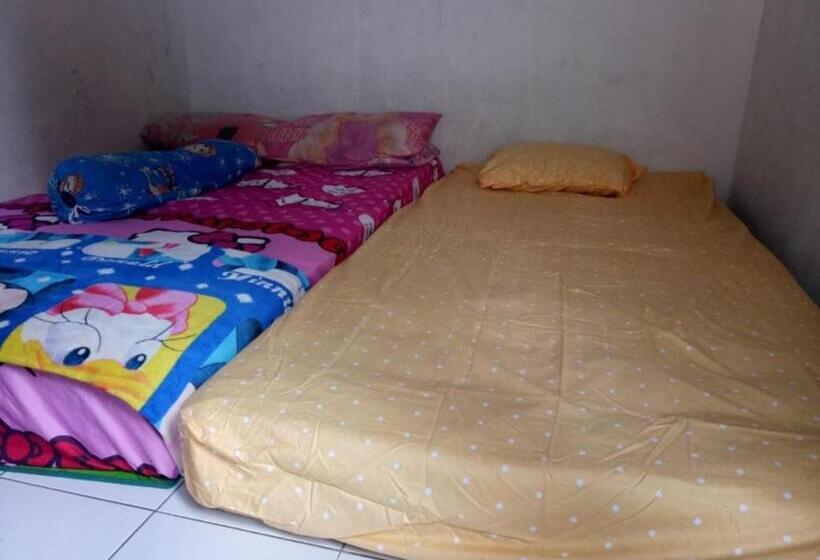 پانسیون Ratu Guesthouse