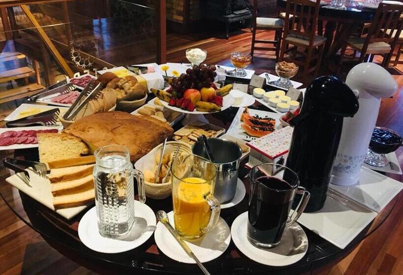 پانسیون Vinicola E Pousada Peculiare