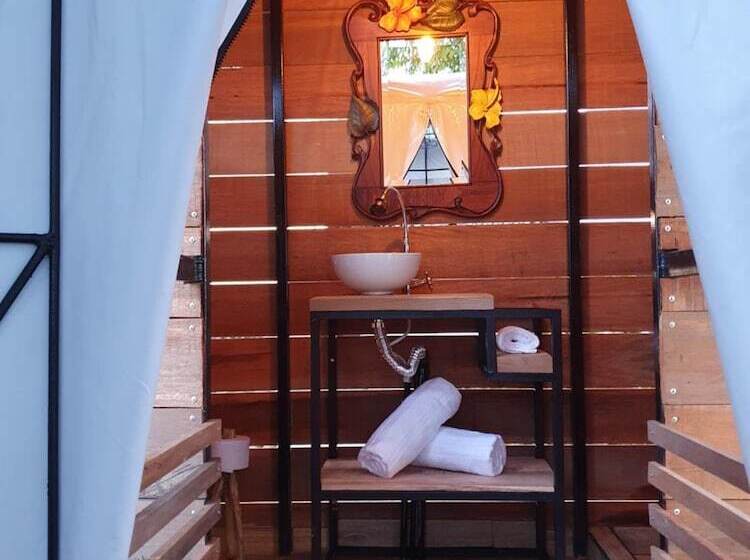 پانسیون Hostal Bremen