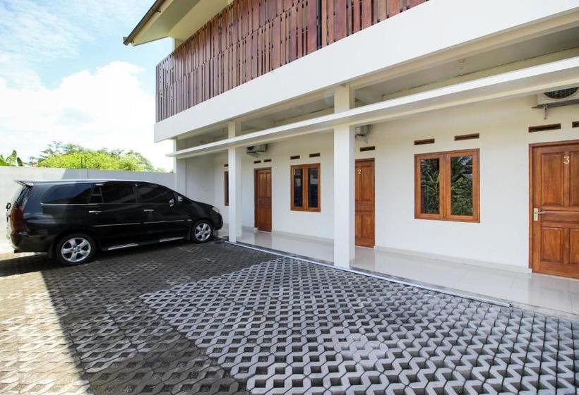 پانسیون Griya Izzara Guest House Syariah