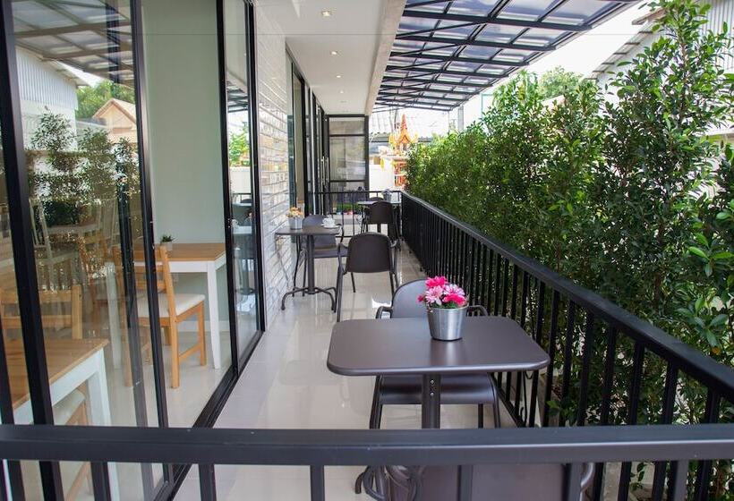 168 Studio Hotel Ubon Ratchathani