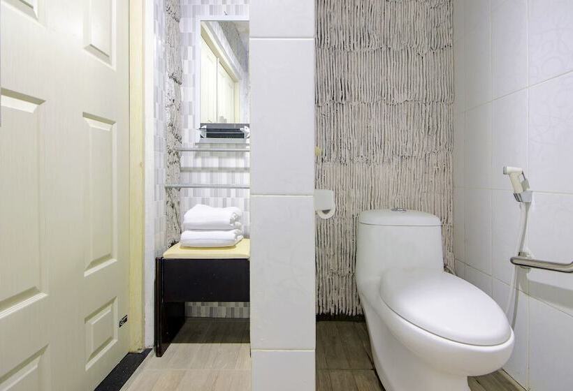 هاستل Pondok Damai Syariah By Oyo Rooms