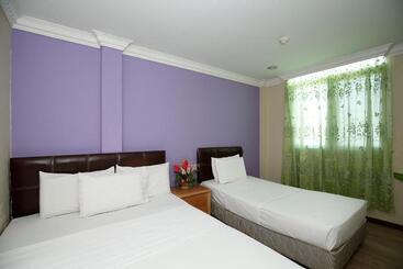 هتل Cosy Inn