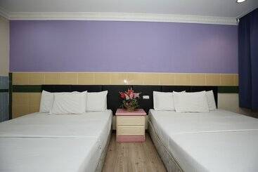 هتل Cosy Inn