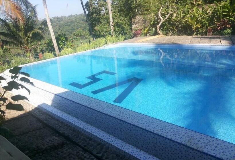 هتل Domisili Ijen Cliff By Fays Hospitality