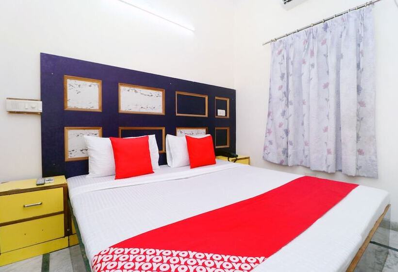 فندق Royal Palace By Oyo Rooms