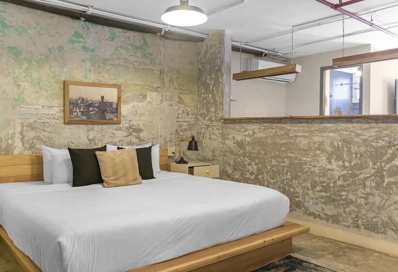 Fotos del hotel Selina Casco Viejo:  18