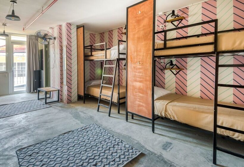 Fotos del hotel Selina Casco Viejo:  44