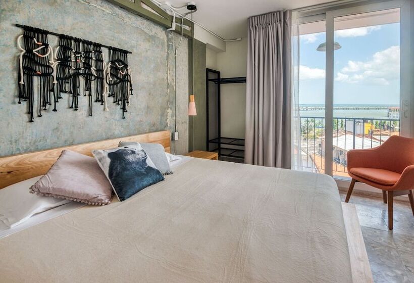 Fotos del hotel Selina Casco Viejo:  28