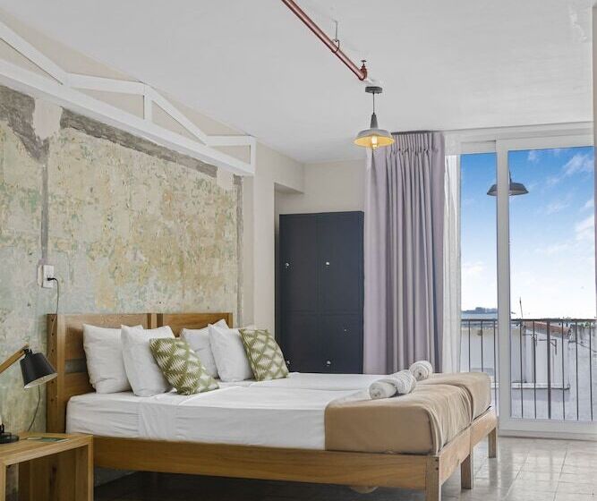 Fotos del hotel Selina Casco Viejo:  22