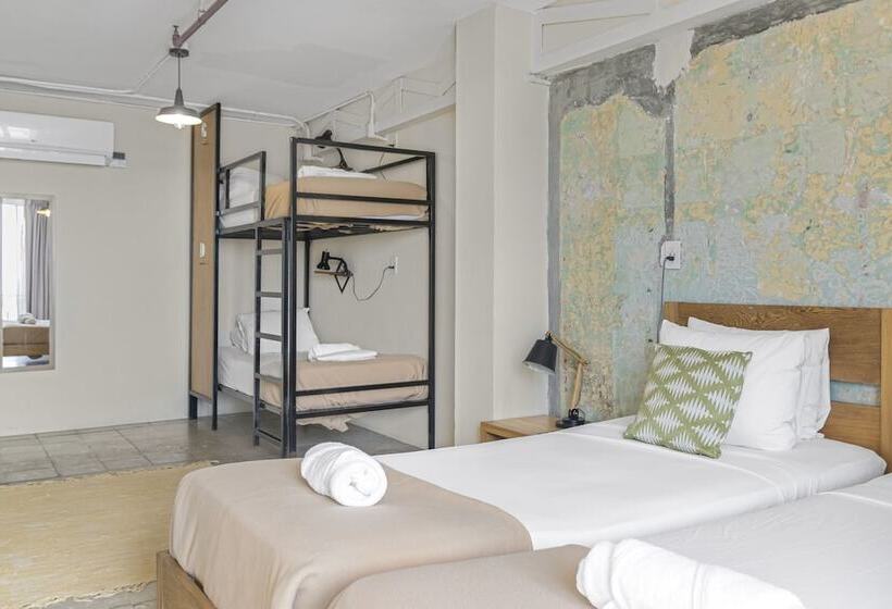 Fotos del hotel Selina Casco Viejo:  39