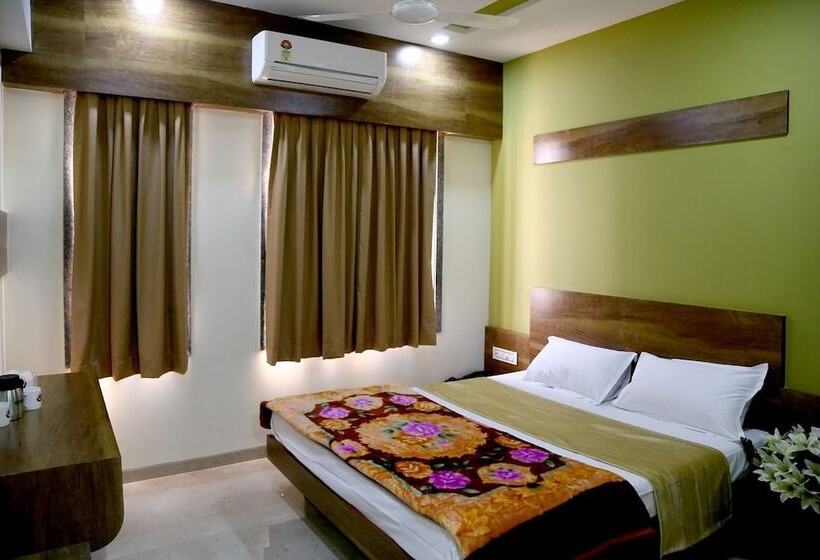 ホテル Shahi Darbar