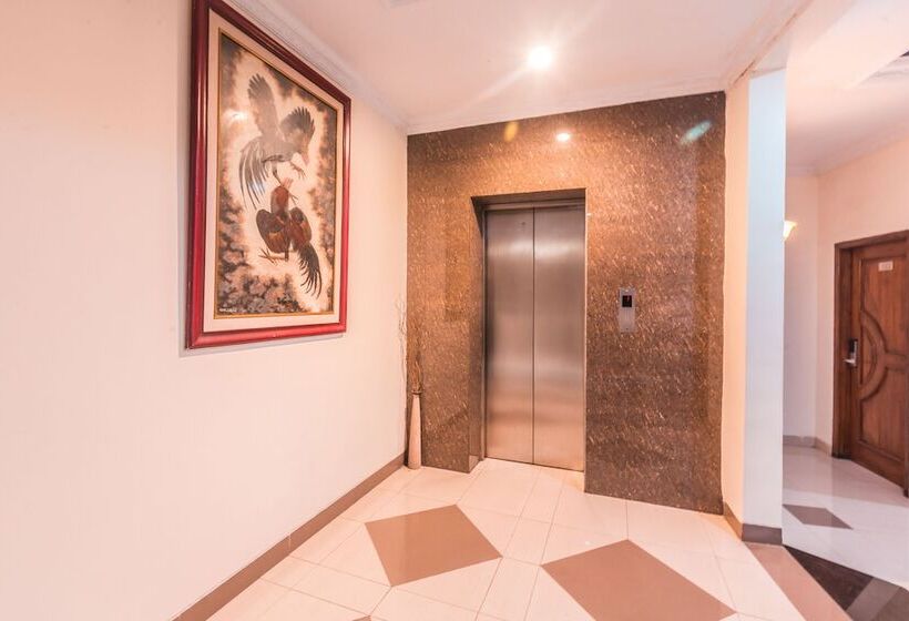 هتل Wisma Lux Barkah By Oyo Rooms