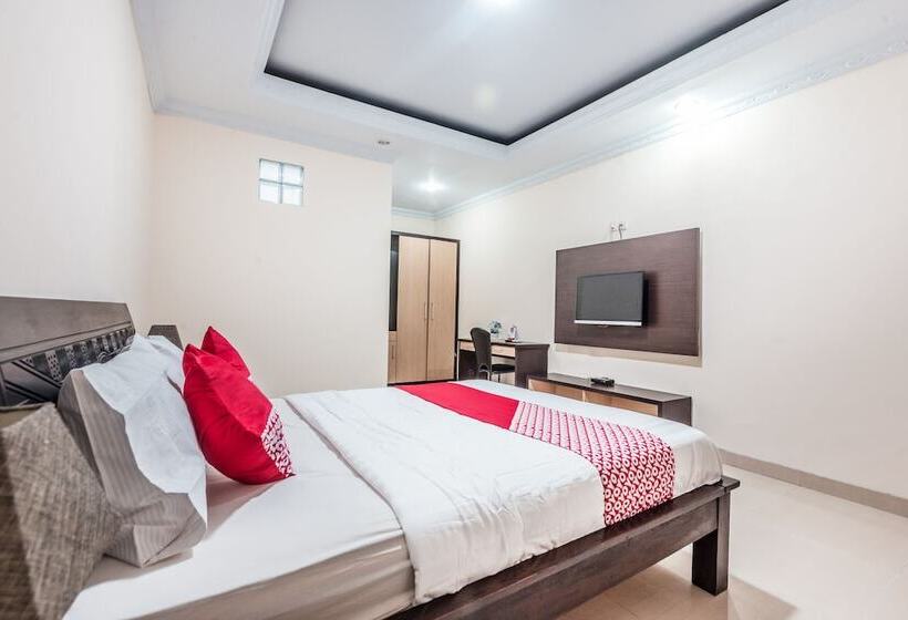 هتل Wisma Lux Barkah By Oyo Rooms