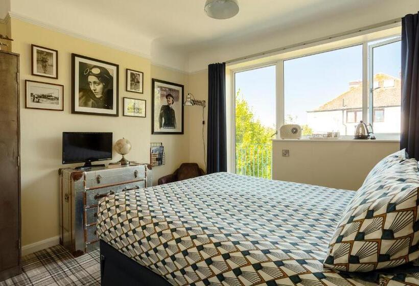 Twentieth Century B&b