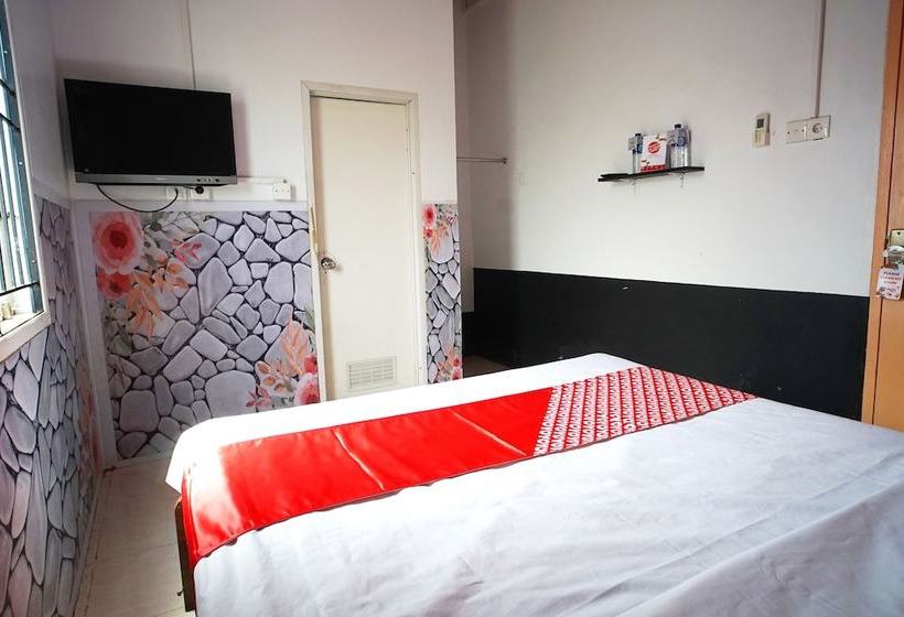 هاستل Abdi Praja Residence By Oyo Rooms