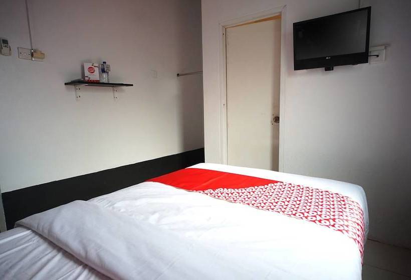 هاستل Abdi Praja Residence By Oyo Rooms