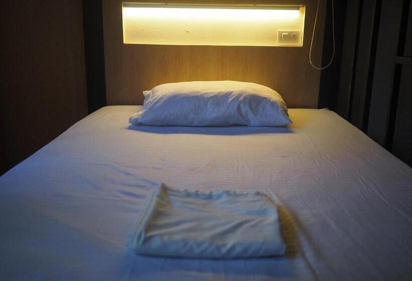 Baboon Hostel