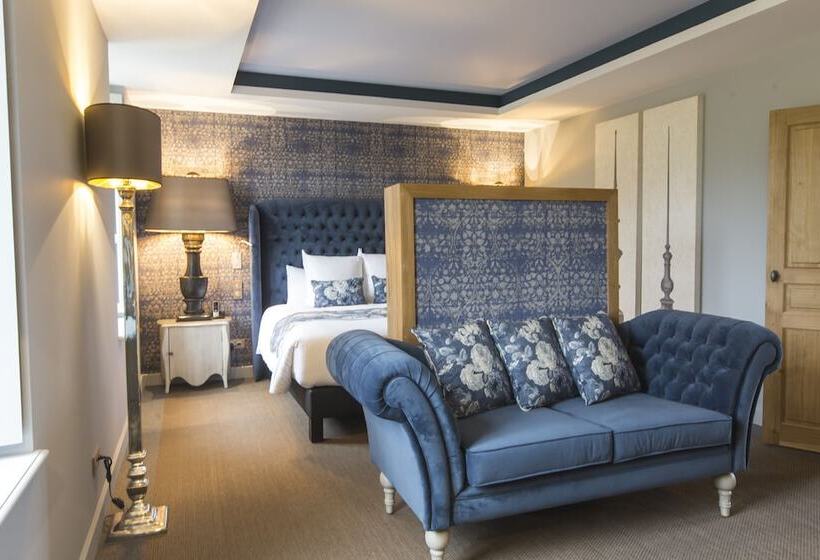 Отель Domaine De Rymska & Spa Relais & Châteaux