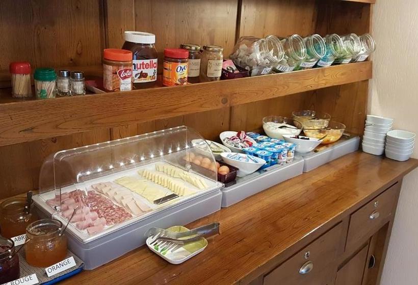 ホテル Hôtel Les Gabarres