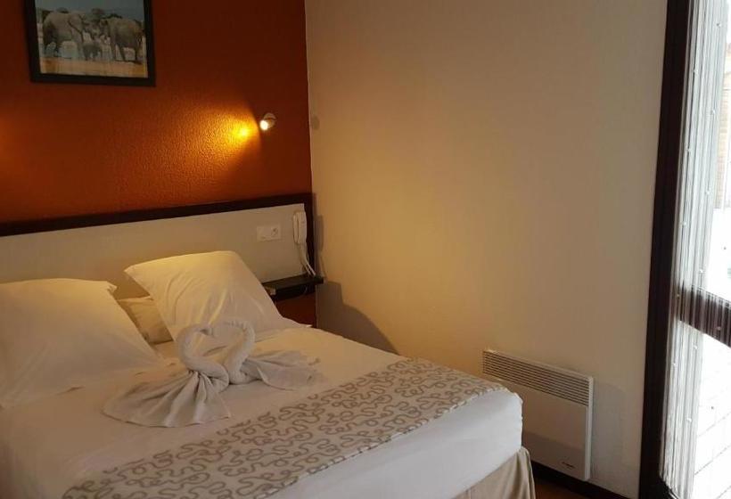 ホテル Hôtel Les Gabarres