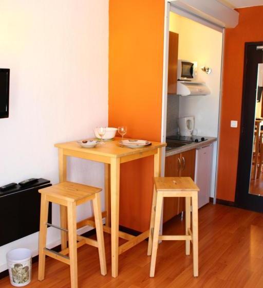 ホテル Hôtel Les Gabarres