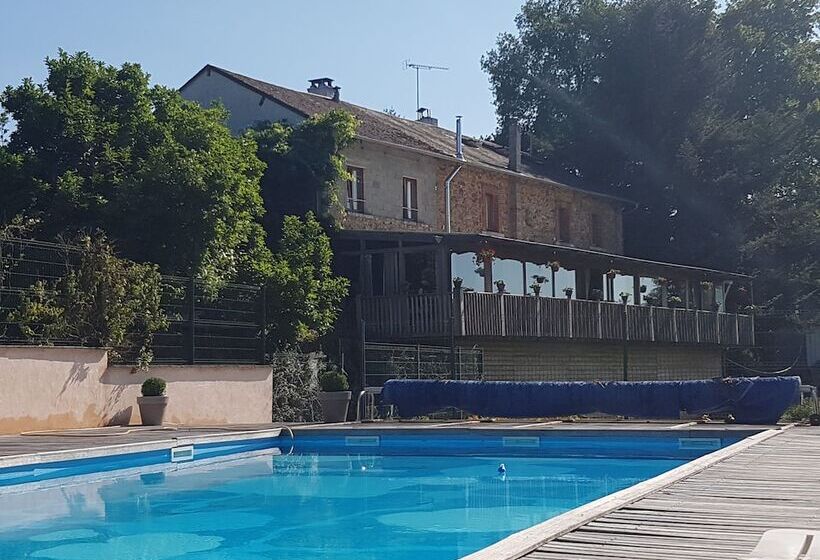 فندق Le Ranch Des Lacs