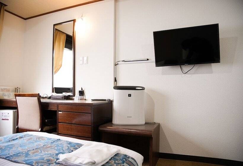هتل Wakayama Green