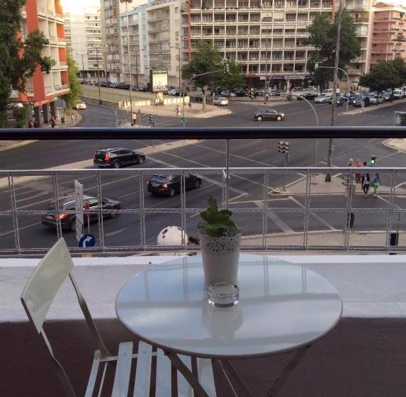 پانسیون 4u Lisbon Iv Guesthouse Airport
