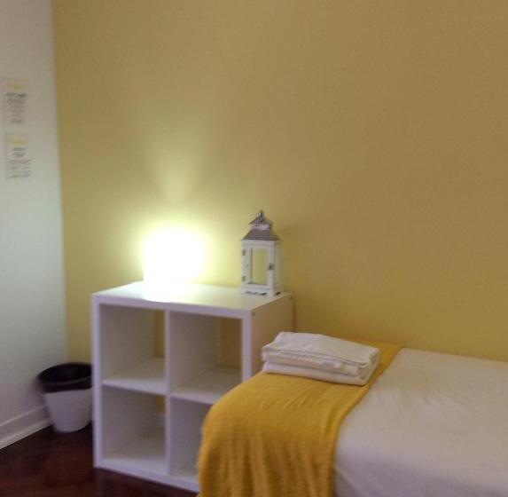 پانسیون 4u Lisbon Iv Guesthouse Airport