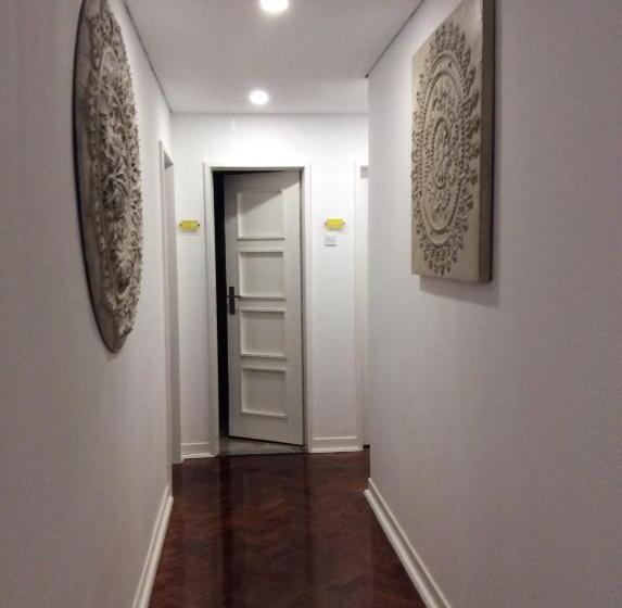 پانسیون 4u Lisbon Iv Guesthouse Airport