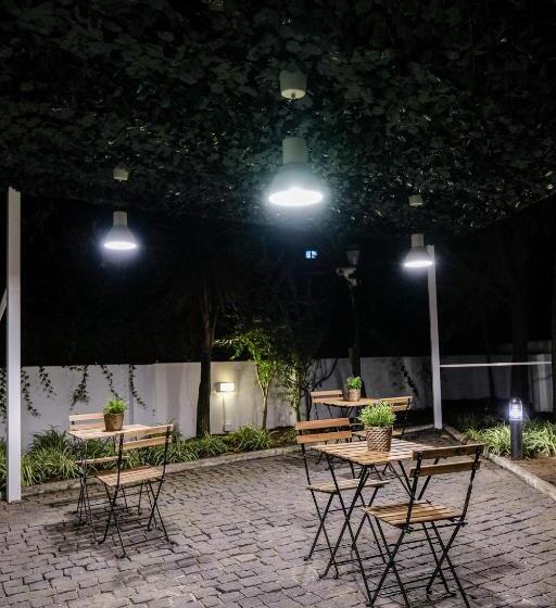 پانسیون 4u Lisbon Vi Guesthouse Airport