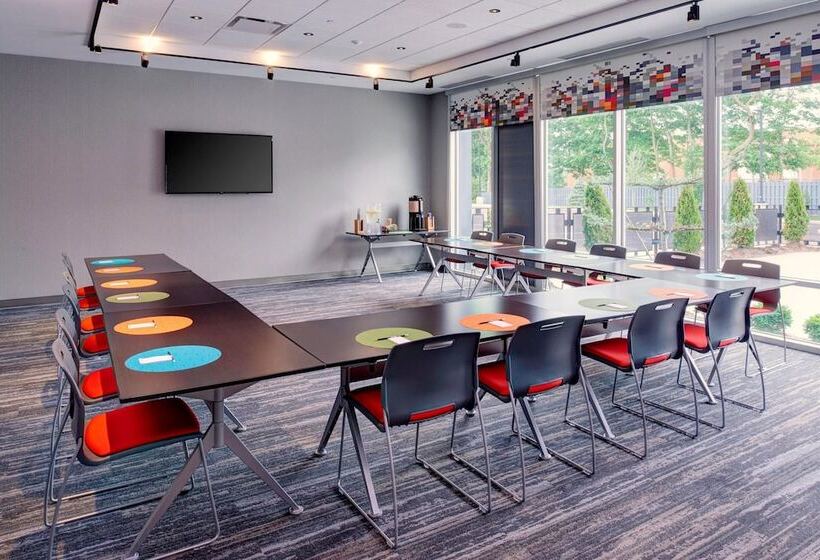 هتل Aloft Columbus Westerville