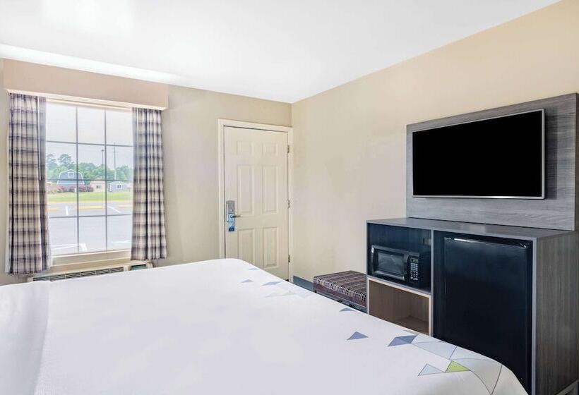 ホテル Baymont By Wyndham Commerce Ga Near Tanger Outlets Mall