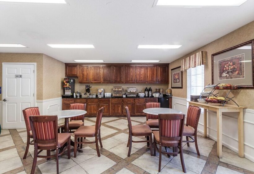 فندق Baymont By Wyndham Hickory