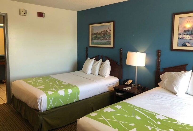 בית מלון כפרי Baymont By Wyndham Roanoke Rapids