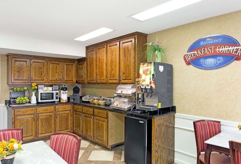 בית מלון כפרי Baymont By Wyndham Sanford
