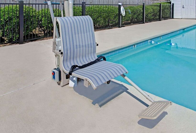 בית מלון כפרי Baymont By Wyndham Sanford